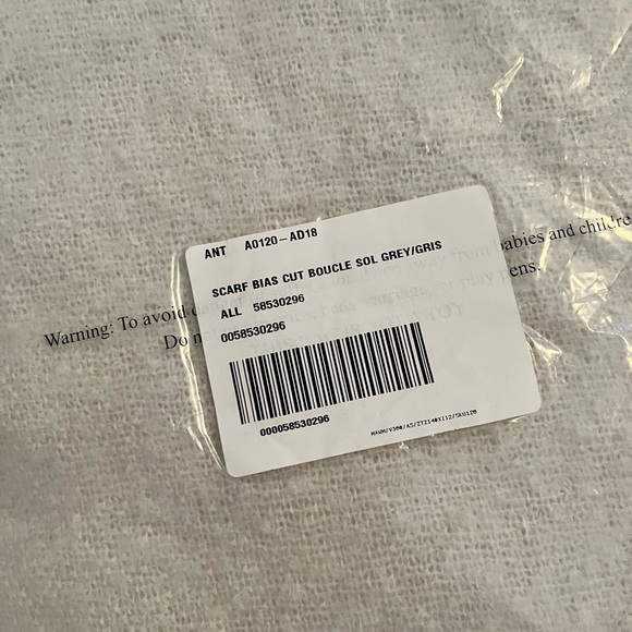 Anthropologie Joyeux Boucle Grey Scarf - Picture 2 of 3